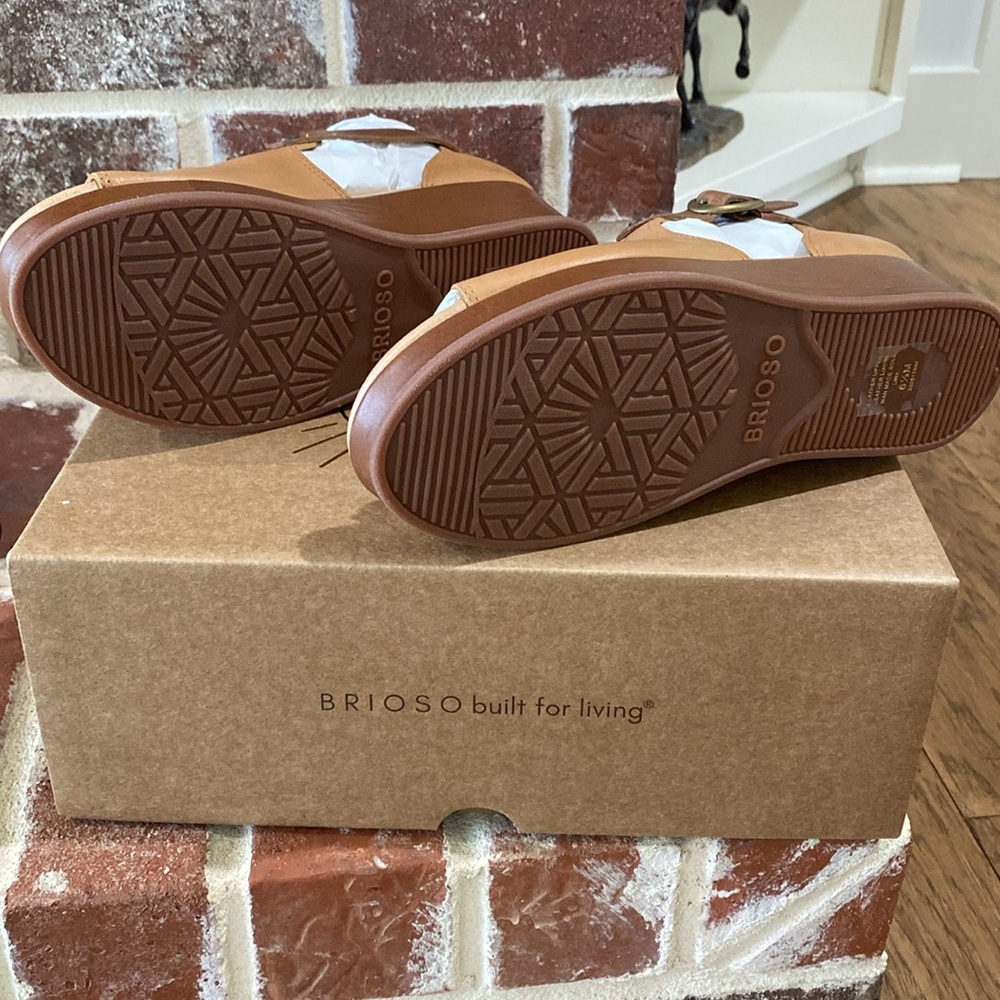 Brioso Lina Wedge Shooties Brown size 6.5 - Picture 3 of 4